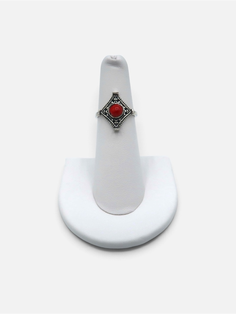 VINTAGE RED CORAL RING